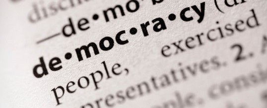 1) Crisi della democrazia in Italia e nel mondo: è in discussione la sorte della democrazia?