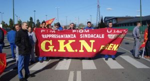 LAVORO – Gkn, il tribunale ferma i licenziamenti. «Violati i diritti del sindacato»