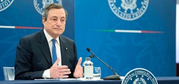 Governo: Draghi nelle ultime settimane ha tracciato una nuova road map nella lotta al Covid. Ma fatica a mettere in riga le Regioni sui vaccini e a rassicurare l’Italia sulla tenuta e la ripresa dell’economia…